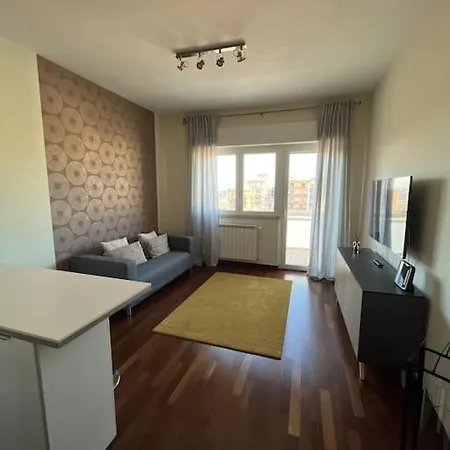 Apartamento 220 *