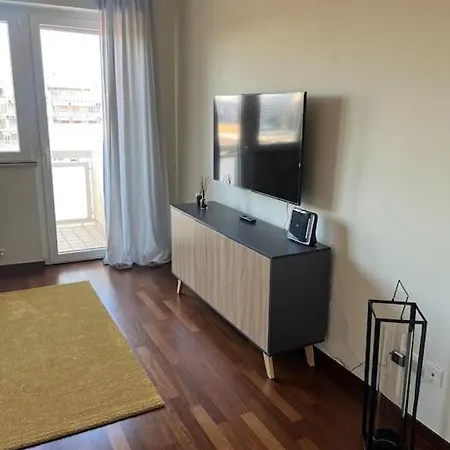 Apartamento 220 *